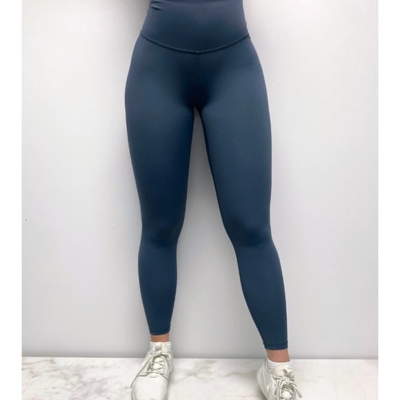 Astoria activewear Astoria LUXE Scrunch Legging - Navy Blue pants - Picture 2 of 12